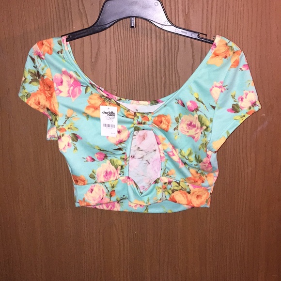 Spring crop top❗️❗️ - Picture 2 of 2